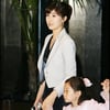 [포토]아이 손잡은 강수정 아나운서