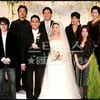 [포토]동료연예인들과 기념사진 찍는 서영은