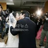 축가에 맞춰 키스하는 허동환-백소진 커플