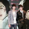 정일우-백성현, 거친 배너 앞 해맑은 얼굴