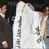 [★포토]한복 선물 받는 폴포츠