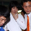 [★포토]부축 받으며 귀가하는 김장훈