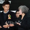 [★포토]공예트렌드페어 홍보대사 지진희 '공예에 대한 진지한 의견'