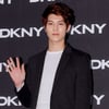 [★포토]이종현 '시크한 손 인사'