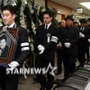'오동잎' 故최헌, 유족·음악인 눈물 속 영면(종합)