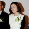 [★포토]박선영 '두 손 모으고 진지하게 작품 감상'