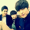 김우빈, 이종석·이규환과 나란히 교복셀카 '훈훈'