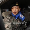 [★포토]황급히 차량에 탑승한 비