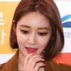 [★포토]고준희, 입술과 어울리는 매니큐어!