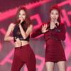 [★포토]페이-수지, 스키니와 초미니로 각선미 대결!