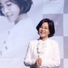 '女가왕' 이선희, 30주년 앨범 대표곡 음원차트 1위