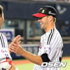 티포드, 이번에는 '변칙투구' 선보여.. '역시 괴짜!'