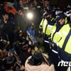 문인 754명 시국선언, "모든 부정에 회피하지 않고 맞설 것"
