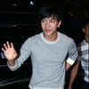 [★포토]이승기, 팬 사로잡는 미소와 인사!