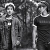 엑소, 포토북 '디융스' 출시..베를린의 소년들