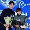 손흥민-지소연, KFA 올해의 선수상 수상..'2년 연속'