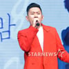[★포토]크러쉬, 보이스로 여심 잡기!