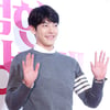 [★포토]김우빈, 팬들 환호에 화답