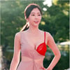 BiFan 김유연, 속옷노출 드레스 '파격'..시선은 잡았으나