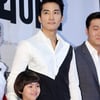 송승헌, 유역비 '열애' 공개 이후 첫 등장 '환한 미소'