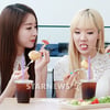 [★포토]가영-민희, '먹방 삼매경'
