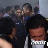 한국노총 중앙집행위원회 도중 노사정대타협 불만 분신 시도