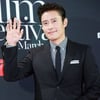 이병헌 "AFA 남우주연상 영광..이민정과 아들에 감사" 소감