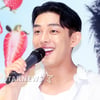 [★포토]유아인, '딸기 레모네이드가 좋아'