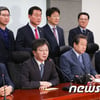 새누리당 비주류 35명, 탈당 결의… 27일 분당 결행