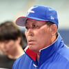 "김현수를 4번으로 쓴대잖아" 김인식 감독의 언중유골
