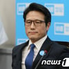 정병국, 바른정당 대표직 사퇴.. "백의종군할 것"