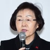 선관위, '朴사저 화환' 신연희 강남구청장 조사 착수
