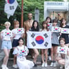 다이아, 8.15 광복절 맞아 태극기 인증샷 "잊지 않겠습니다"