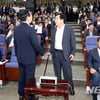 심재철 "'누드사진 사건' 때 출당 막아줬다는 김성태 발언 허위"