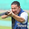 [AG] 신현우, 남자 더블트랩 짜릿한 金!.. 韓 사격 첫 금메달!