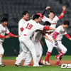 [한눈에 보는 프로야구] SK, 짜릿 역전승으로 2위 수성..삼성 3연승