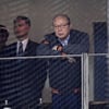 한화 김승연 회장, 준PO 1차전 대전구장 격려 방문