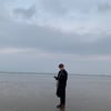 강다니엘, 겨울 바다서 찰칵..가만히 서 있어도 화보