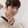 뉴이스트 복귀한 황민현, 라이브 방송 예고 "저녁에 만나요"