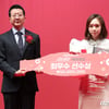 수영 김서영 "이제 세계무대 도전... 다른 선수들에게 희망되길"