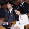 [★포토]서현진, 사인하는 모범납세자