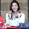 [★포토]손담비, 정조효손은인 기념메달과 함께