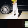 현아, 차 앞에서 파격적인 의상으로 뽐낸 섹시美