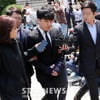 '버닝썬 사태 영장기각' 승리, 결국 불구속 기소 가닥?