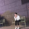장기용, 다소곳한 포즈로 뽐낸 귀여움