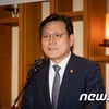 최종구 금융위원장 사의 표명..출마 가능성은 부인