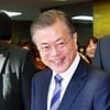 文대통령, '여성시대' 깜짝 전화 연결.."행복한 추석 보내시길"