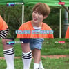 '위플레이' 하성운, 종아리 각선미 과시..온 몸이 '훈훈'