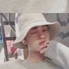 AB6IX 이대휘, 트레이드마크 윙크 셀카 공개..'모자도 찰떡'