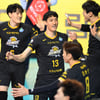 [★현장리뷰] 집념의 KB손보, 우리카드에 3-2 대역전극! 12연패 뒤 2연승